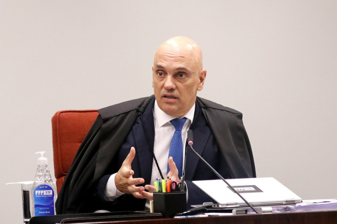 Moraes nega pedido de devolução do passaporte de Bolsonaro