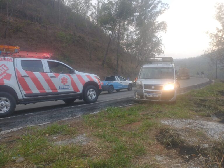 Três pessoas ficam feridas em acidente na BR-381, em Bela Vista de Minas