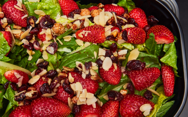 Receita Fácil Pontal FM: Salada Tropical de Natal