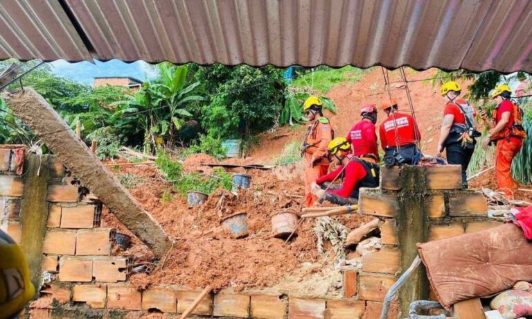 Bombeiros encontram corpo de sétima vítima da chuva em Ipatinga