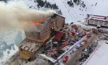 Mortes em incêndio em estação de esqui na Turquia sobem para 66