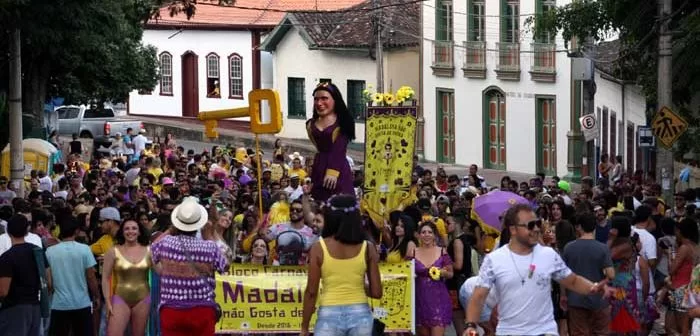 Bloco Madalena não gosta de poema: Uma folia imperdível em Itabira!