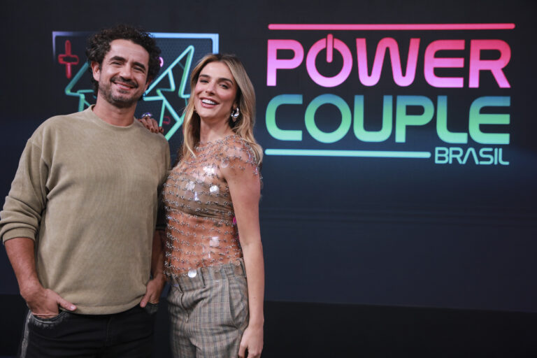 Power Couple Brasil estreou com tretas, gafes e erro ao vivo na Record