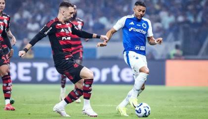 Com gol de Gabigol no final, Cruzeiro vence Flamengo pelo Brasileirão