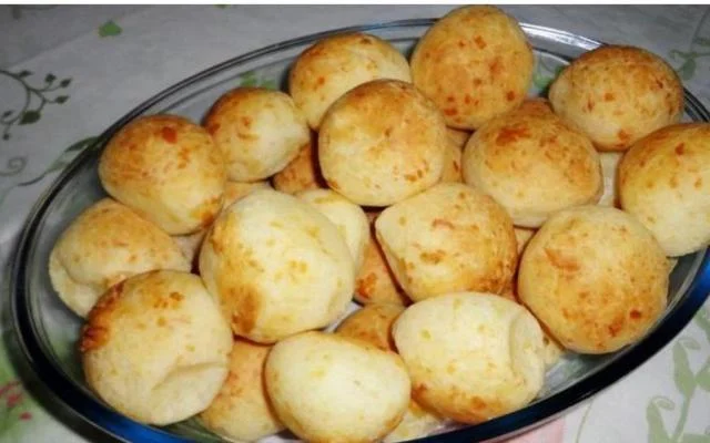 Receita Fácil Pontal FM: Pão de Queijo