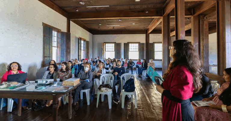 Entre versos e veredas: Fazenda do Pontal recebe formação literária para professores da rede