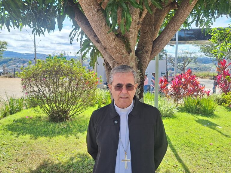 Diocese comemora 60 anos e bispo deixa mensagem: “Vamos lutar pela paz, pois vale a pena”