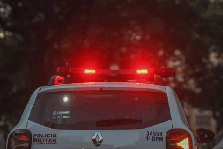 Homem se revolta ao ser chamado de ‘pequeno’ em bar e esfaqueia amigo em Esmeraldas