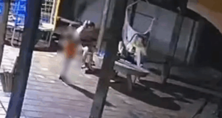 Em depoimento, pai diz não ter visto filho brincando com a arma antes de atirar na mãe