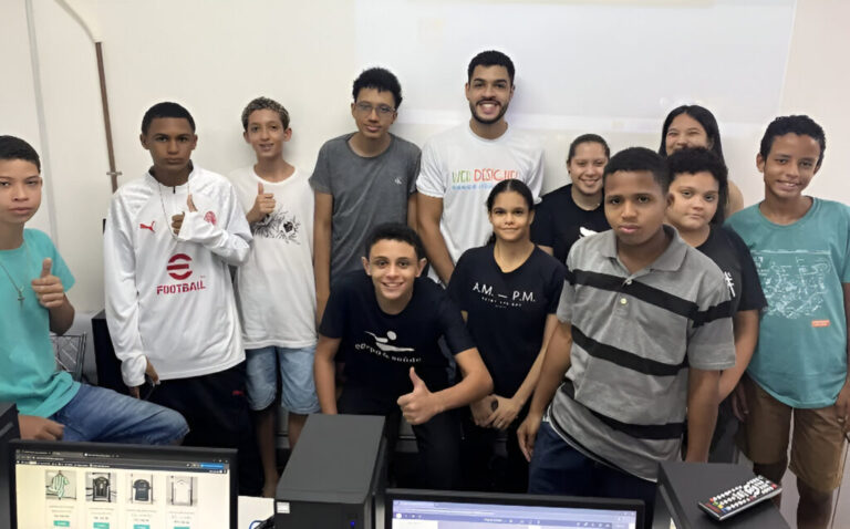 Instituto ITI oferece capacitação em tecnologia para jovens da rede pública em Itabira