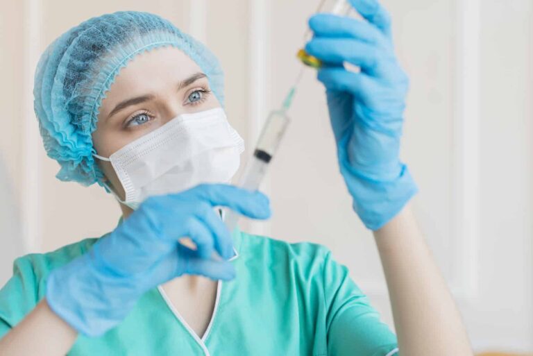 Prefeitura de Rio Piracicaba abre seleção para Enfermeiro com salário de R$ 6,3 mil