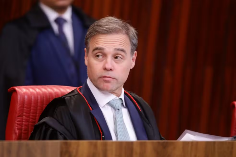 Ameaças de “milícia privada” levam STF a reforçar segurança da família de André Mendonça