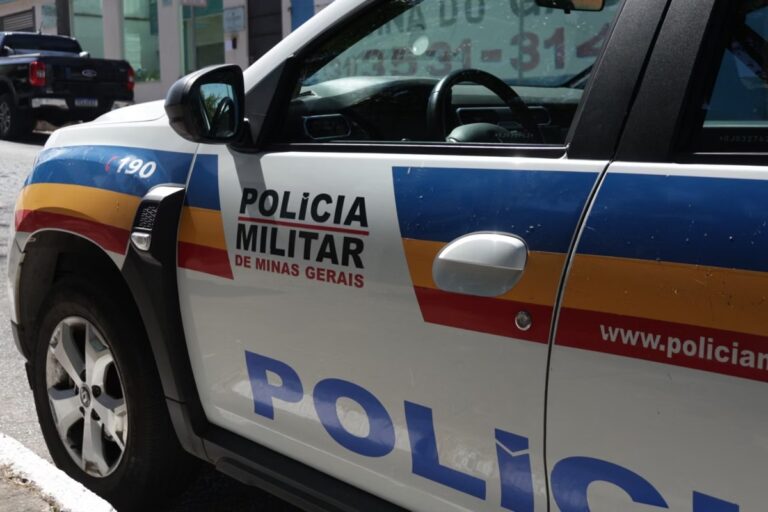 Adolescente é apreendido com cocaína escondida em botina em MG
