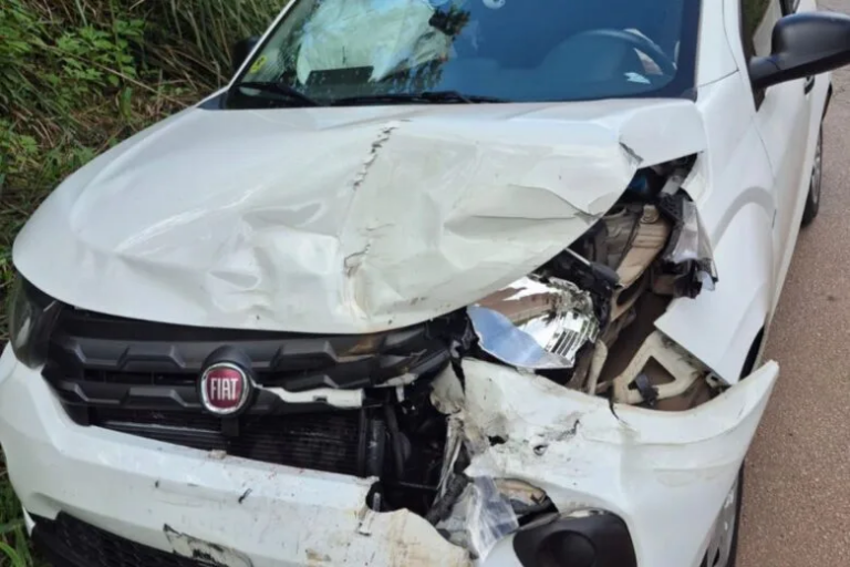 Colisão na MG-129 em Itabira mobiliza equipes do SAMU após motorista reduzir em quebra-molas