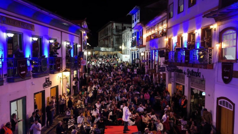Vesperata de Diamantina: Noite de música e história ilumina as sacadas do Vale do Jequitinhonha neste sábado
