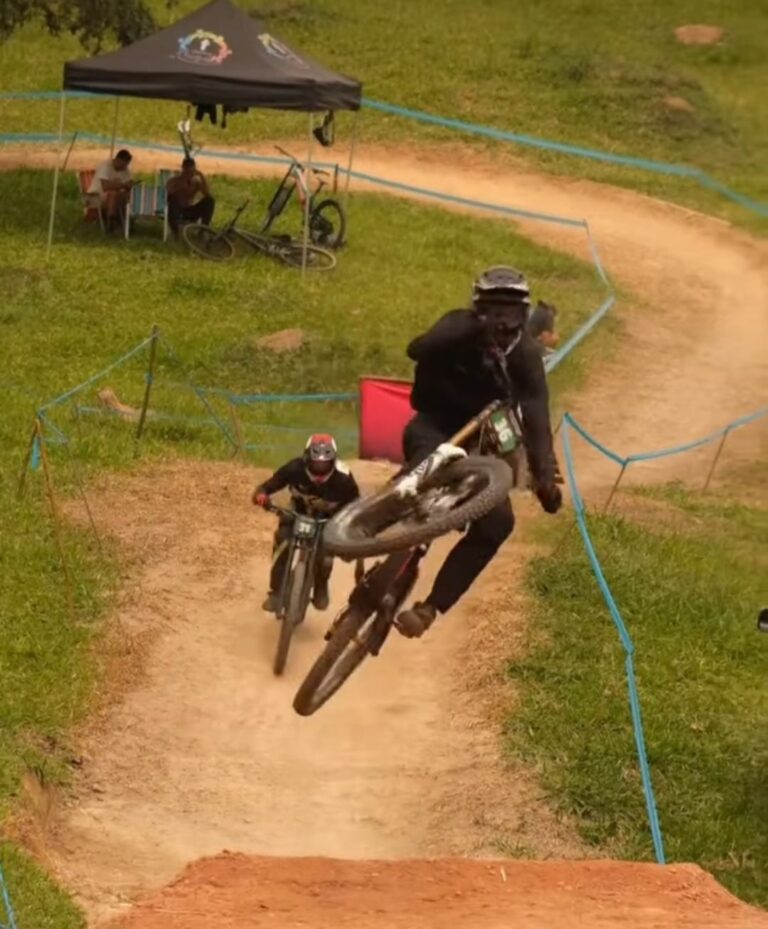 Talento de Itabira brilha em Itaguara: Thalyn conquista Top 10 no Mineiro de Downhill