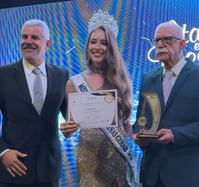 Com presença da Rádio Pontal, ‘Itabira em Destaque’ celebra o fortalecimento de marcas locais em noite de gala