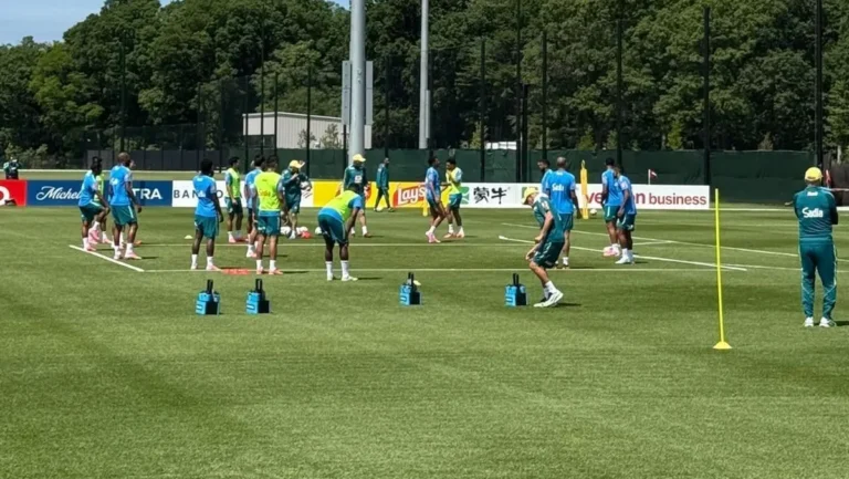 Ancelotti esboça possível escalação da Seleção para estreia na Copa