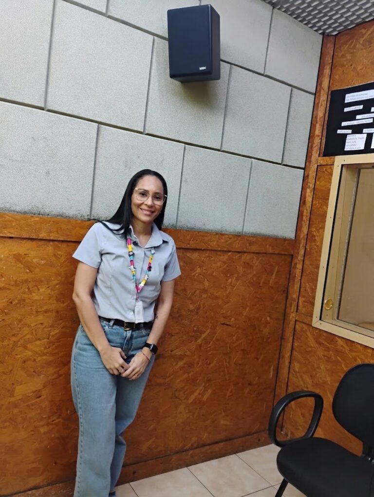 Itabira mobiliza postos para Dia D de vacinação para público de até 14 anos, explica gerente de Vigilância em Saúde