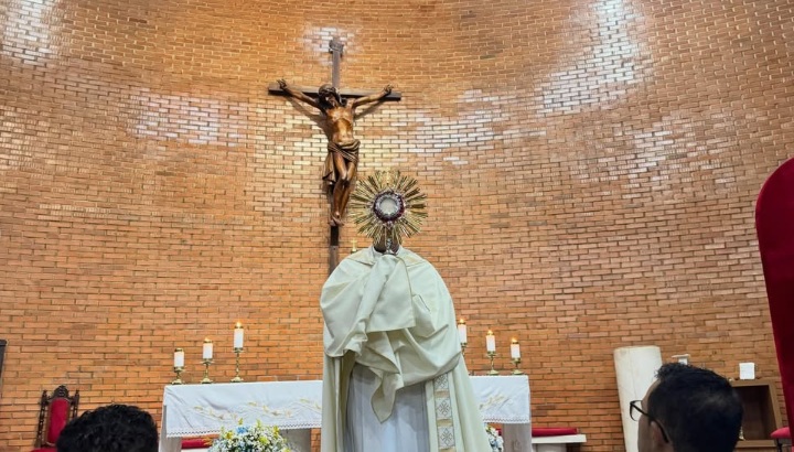 Devoção marca a programação semanal na Catedral Diocesana em Itabira