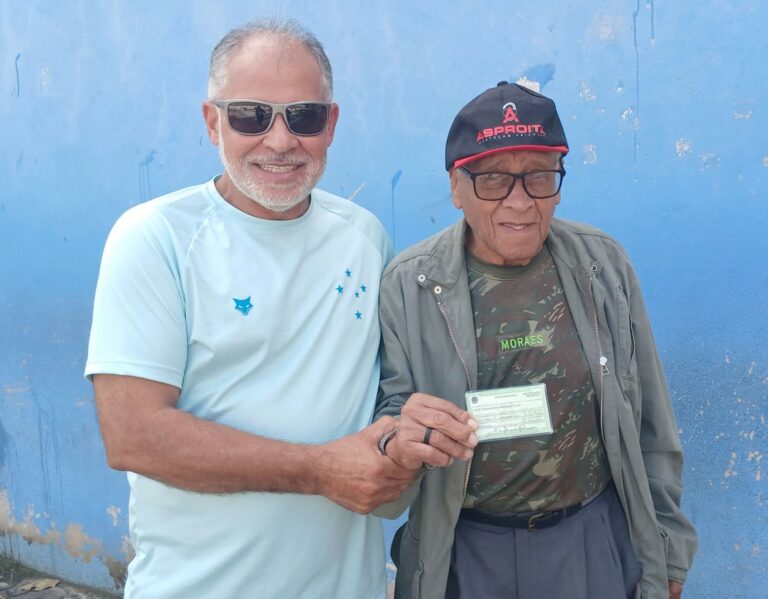 Eleitor de Itabira com 96 anos não abre mão de manter tradição do voto